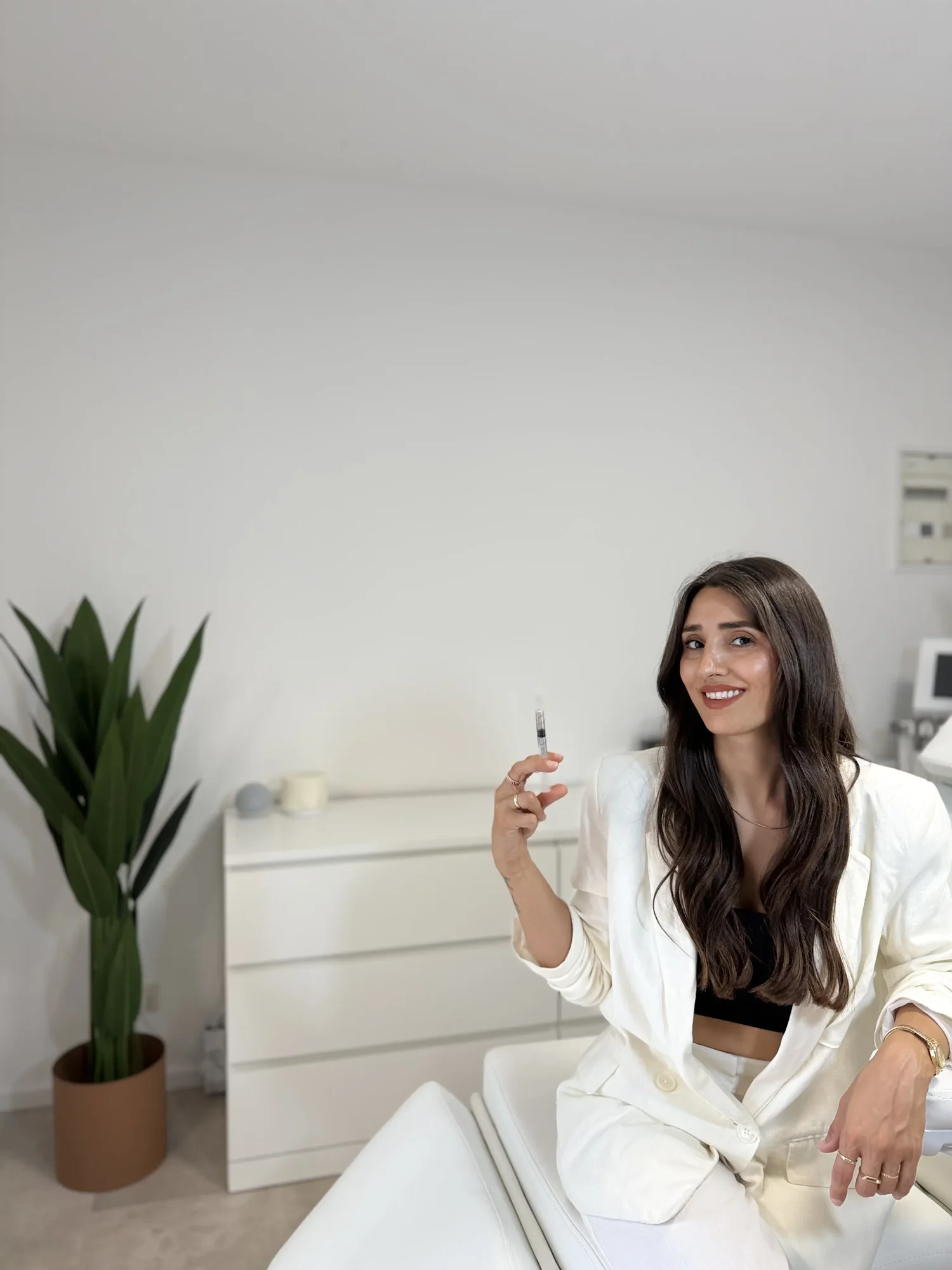 Suna Afsin, Heilpraktikerin bei GLOW HEAL